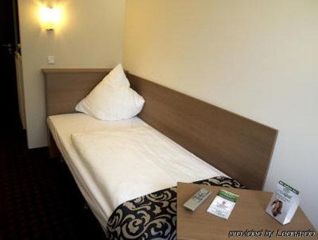 Mcdreams Hotel Wuppertal City Bagian luar foto