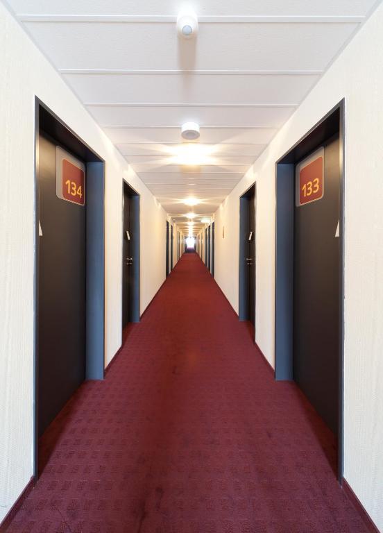 Mcdreams Hotel Wuppertal City Bagian luar foto