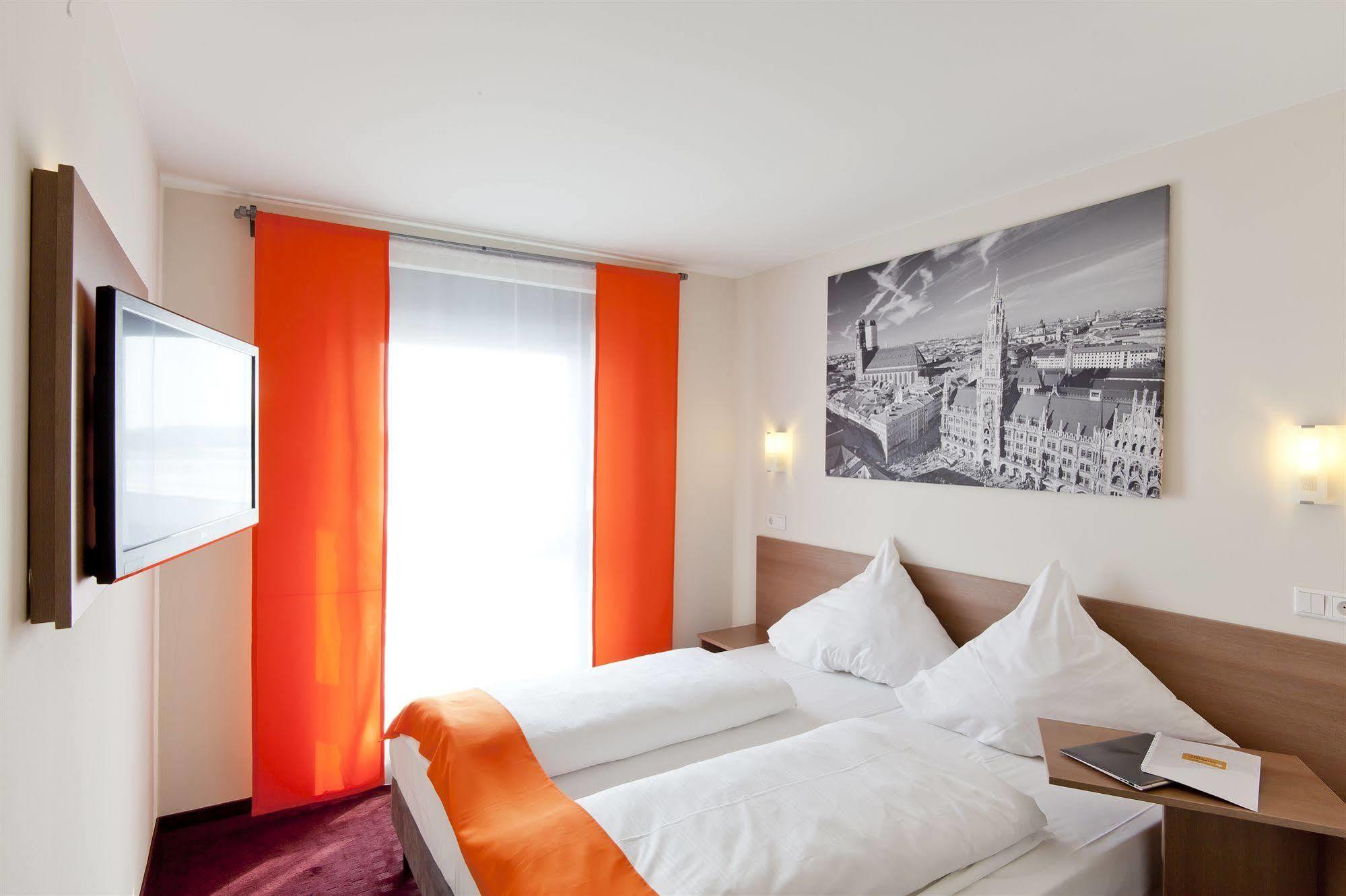 Mcdreams Hotel Wuppertal City Bagian luar foto