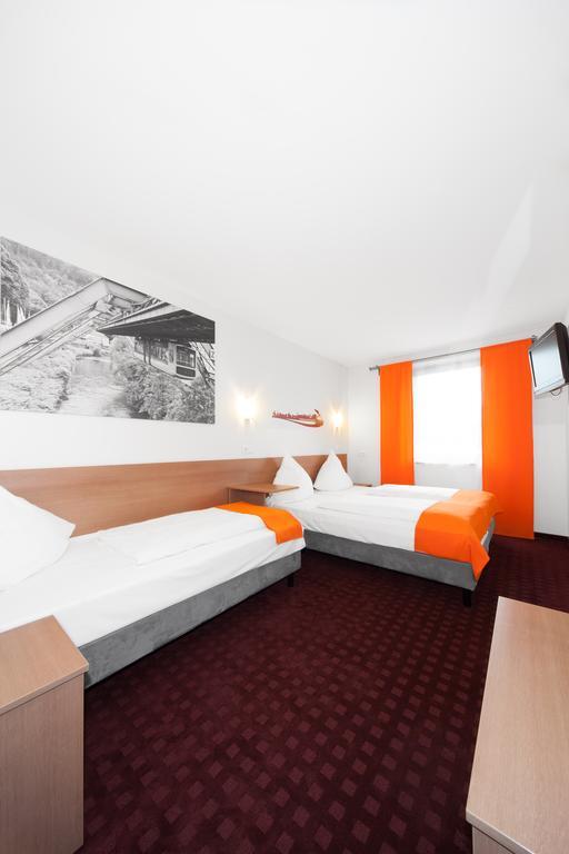 Mcdreams Hotel Wuppertal City Ruang foto